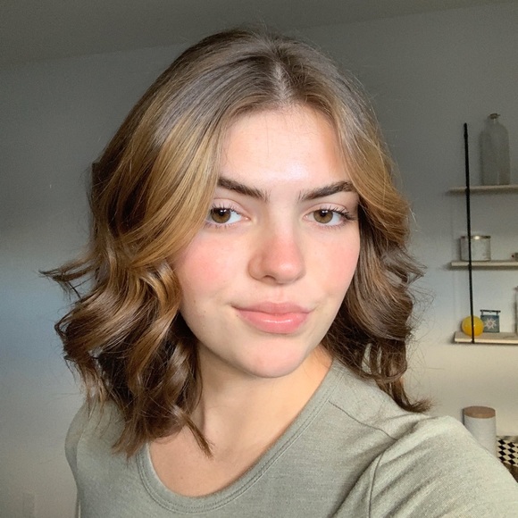 Meet your Posher, Maddie - Picture 1 of 1